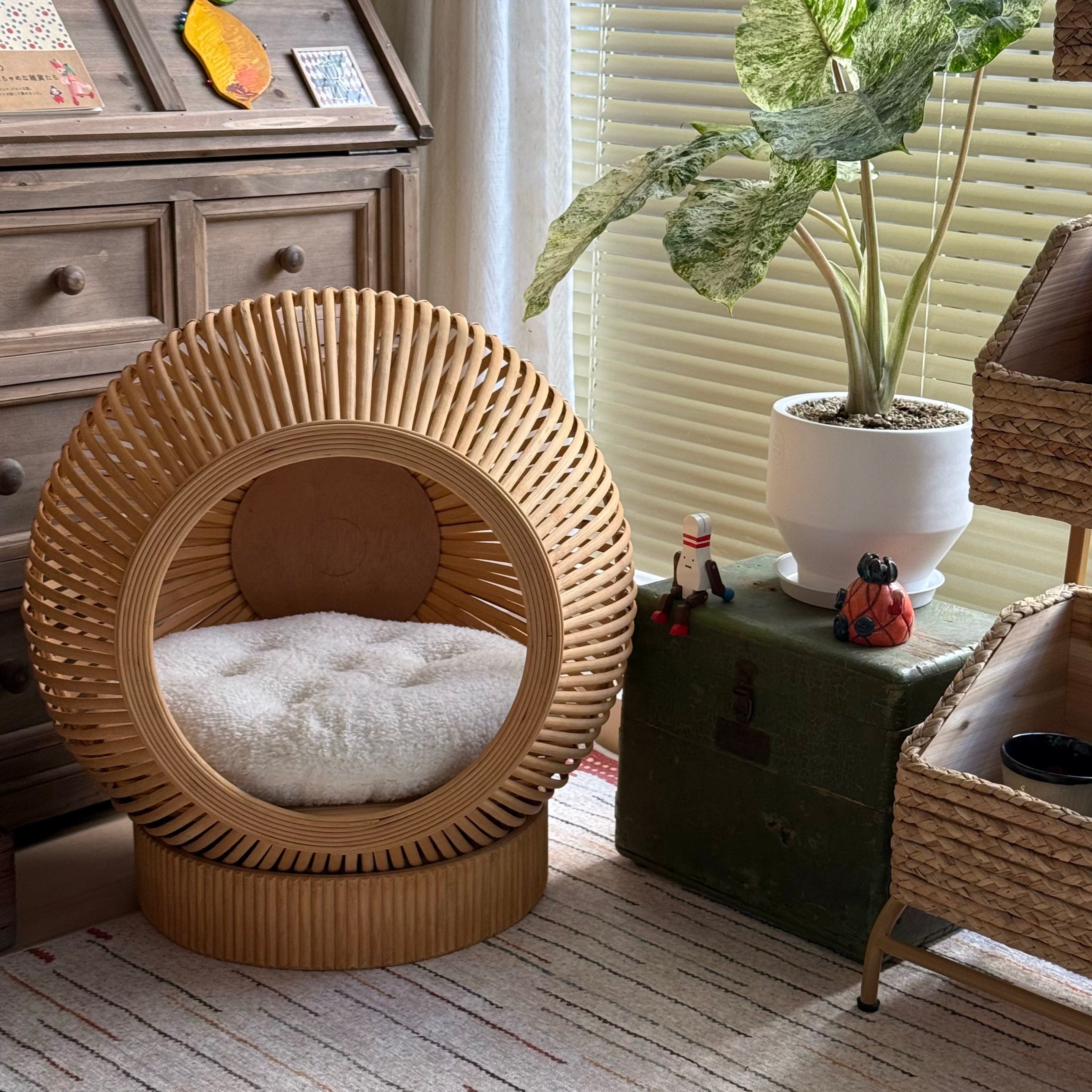 Rattan Cat Bed with Soft Cushion